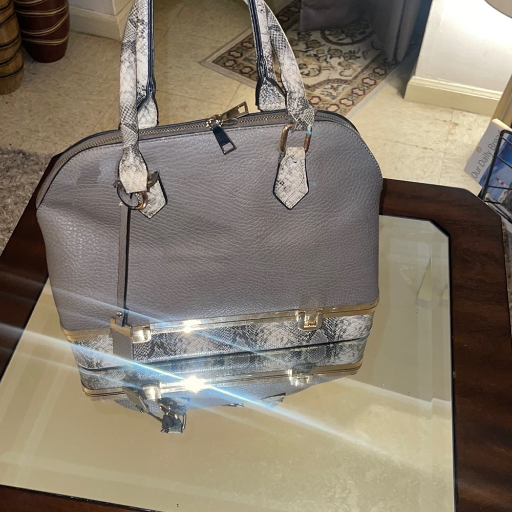 Bottom Compartment Bag